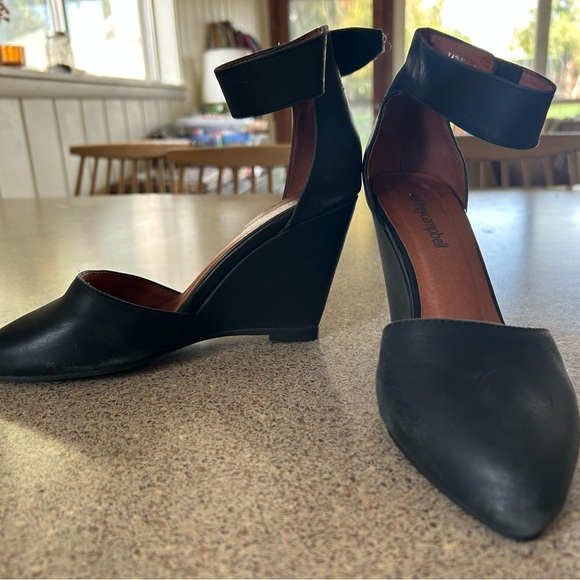 Jeffrey Campbell Wedge Heels, black, size 6.5 barely used. - Picture 4 of 4